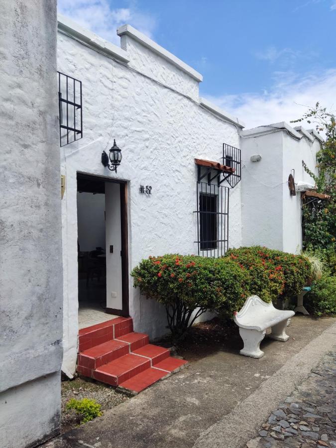Cabana 52 En La Aldea Doradal Santorini Colombiano Экстерьер фото